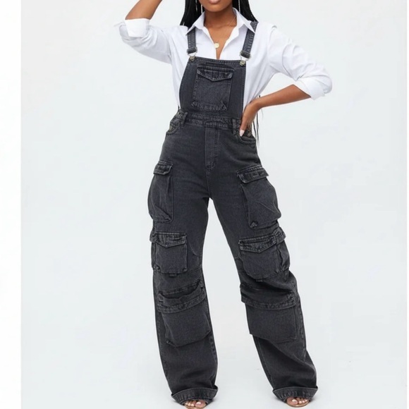 Stylish Gray Women's Cargo Overalls - Picture 9 of 11